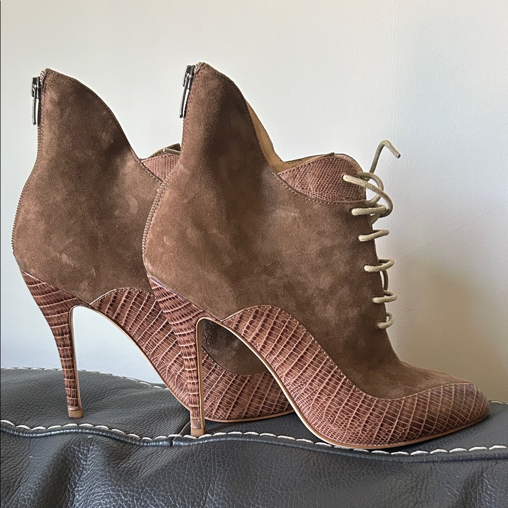 Mocha Brown Lizard Print Heeled Boots